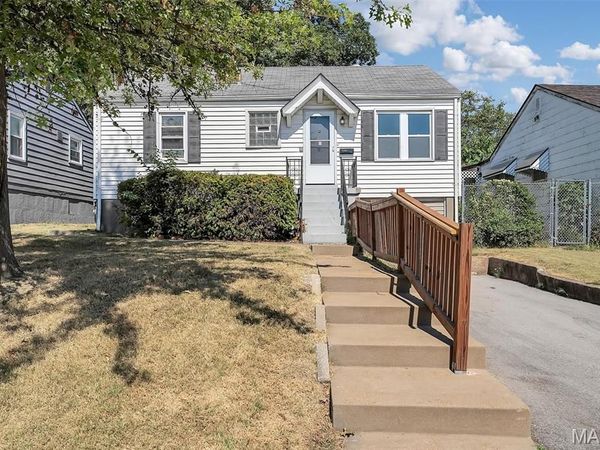 7441 Calvin Avenue, St Louis, MO 63136