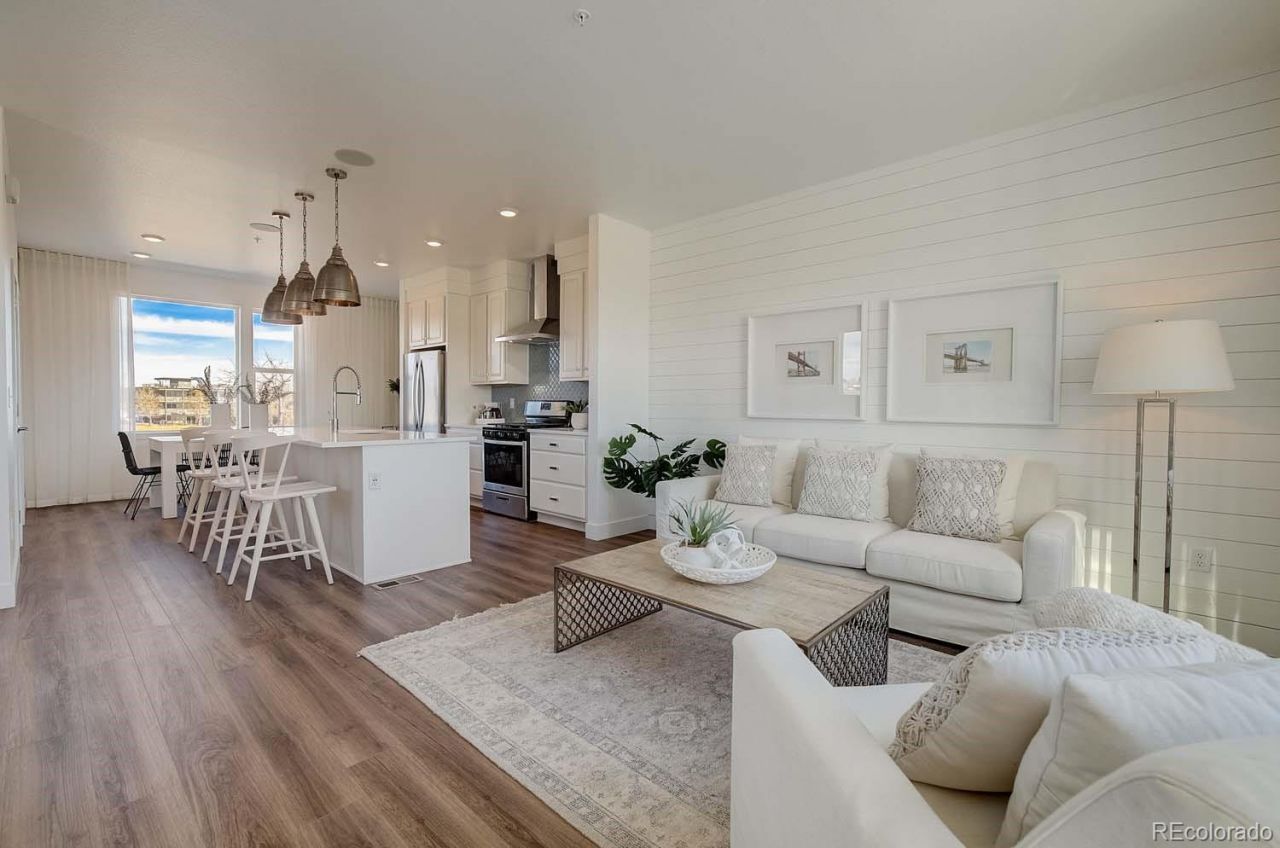 2728 W 68th Avenue, Denver, CO 80221 Main Photo