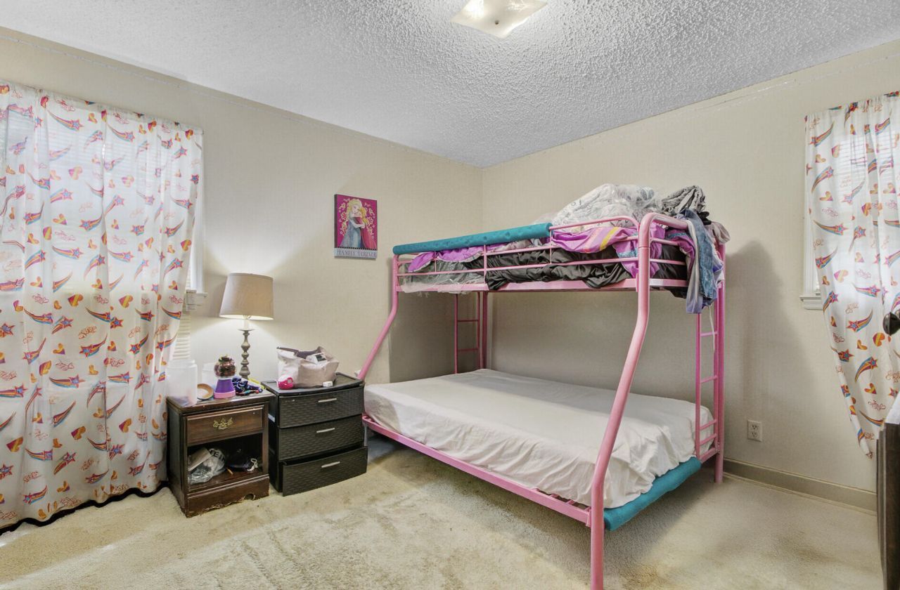 1228 Oaklane Drive Photo 10