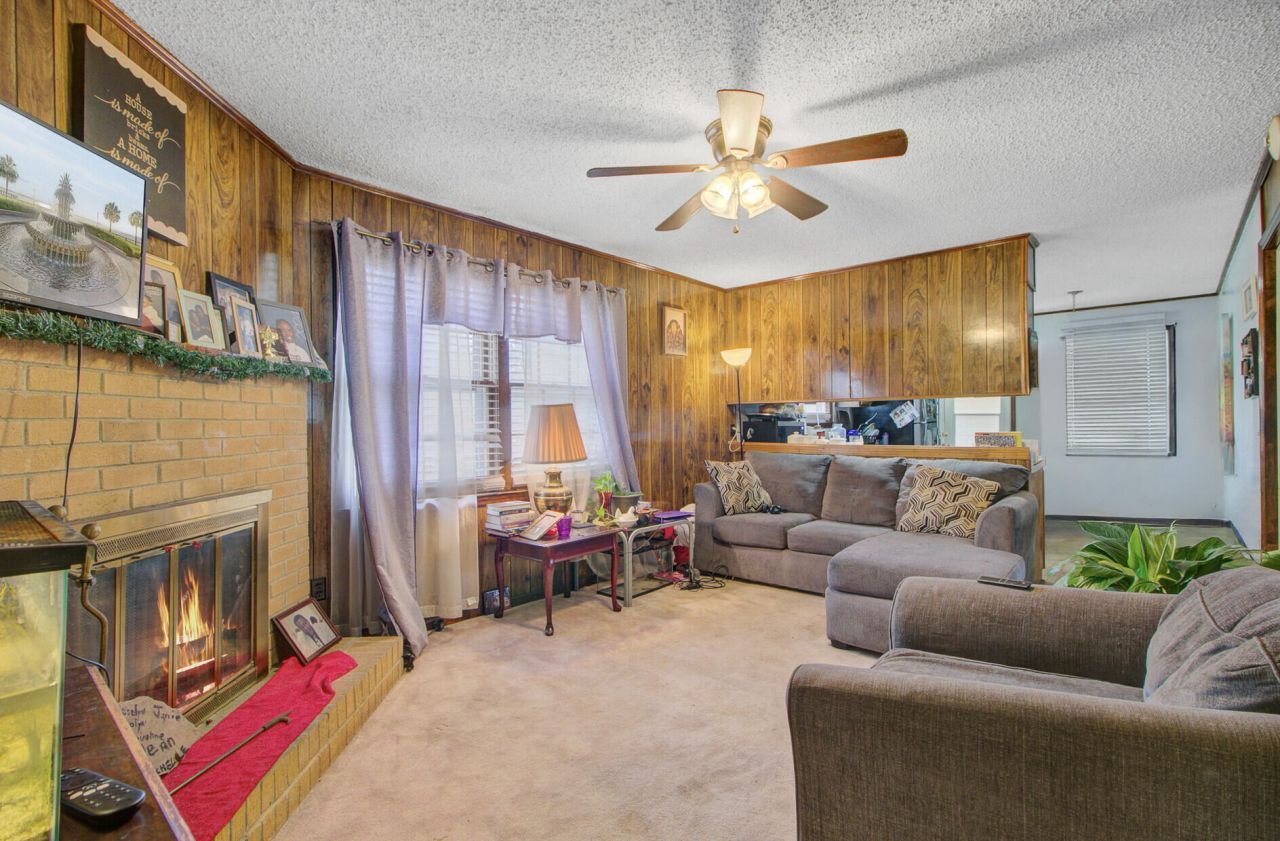 1228 Oaklane Drive Photo 6