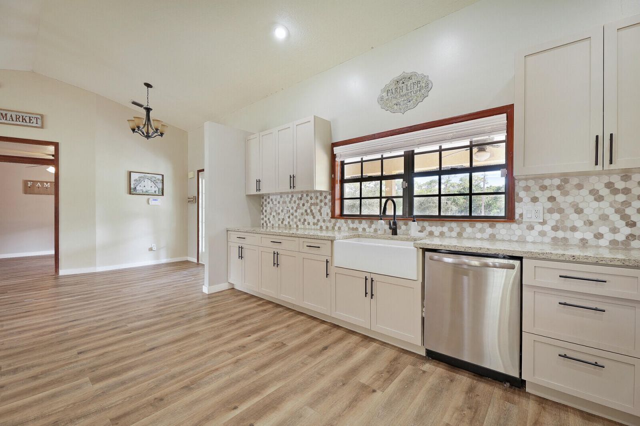 18080 W Sycamore Drive, The Acreage, FL 33470 Photo