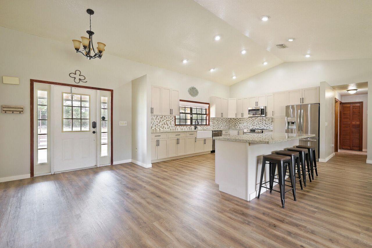 18080 W Sycamore Drive, The Acreage, FL 33470 Photo