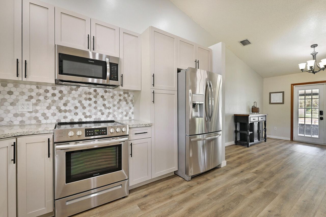 18080 W Sycamore Drive, The Acreage, FL 33470 Photo