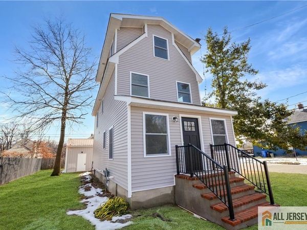 24 John Street, Helmetta, NJ 08828