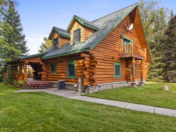 15811 CEDAR RIDGE LANE, Mountain, WI 54149