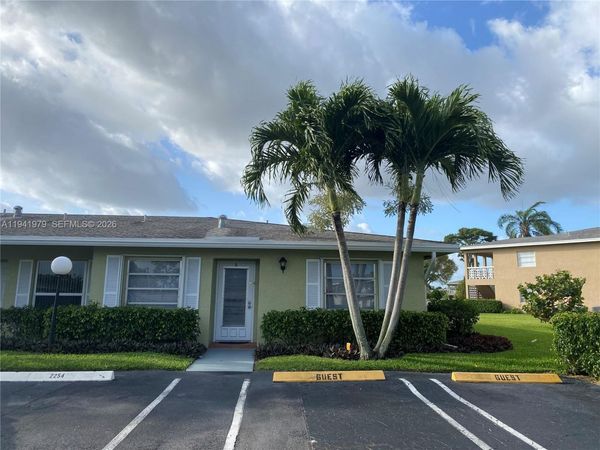 2400 Malayan Dr , Unit 94-D, Delray Beach, FL 33445