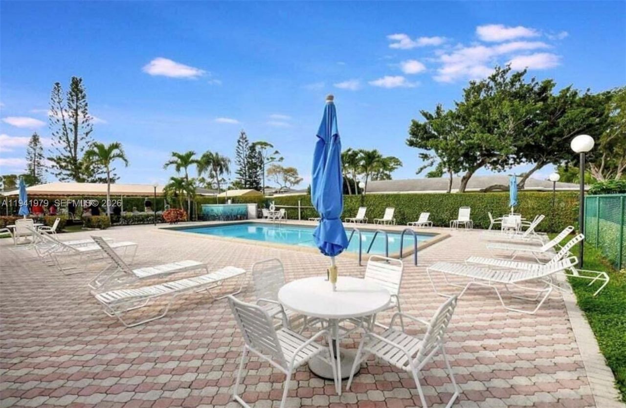 2400 Malayan Dr , Unit 94-D, Delray Beach, FL 33445 Photo