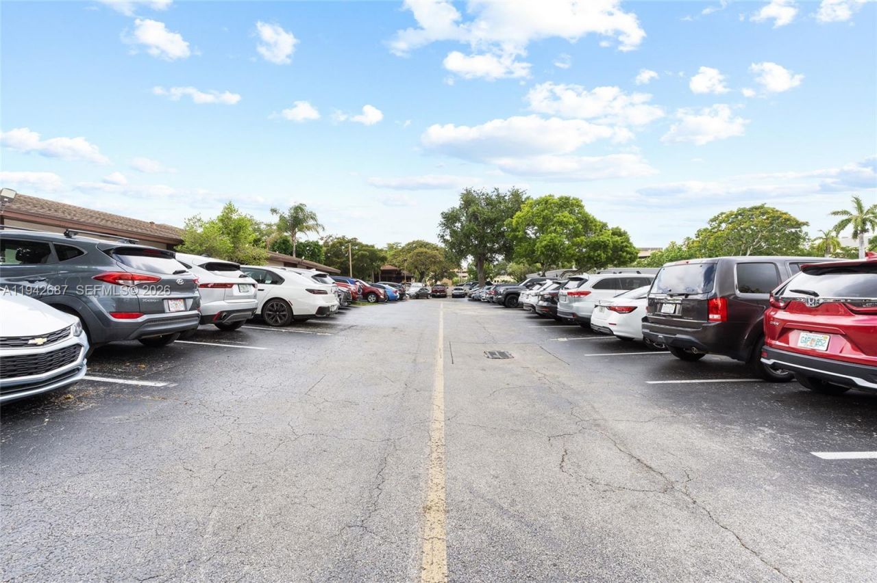 8525 SW 92nd St, Unit 16, Miami, FL 33156 Photo