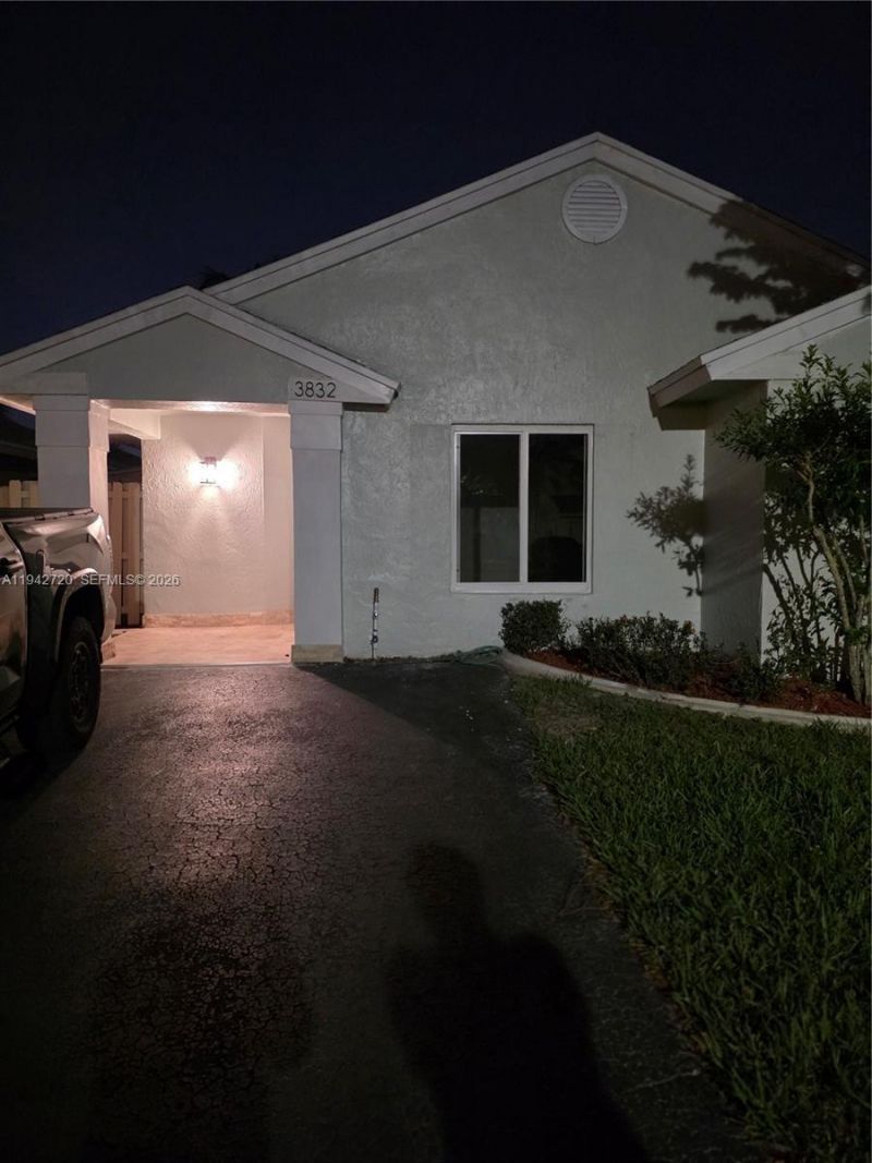 3832 NW 107th Way, Sunrise, FL 33351 Photo