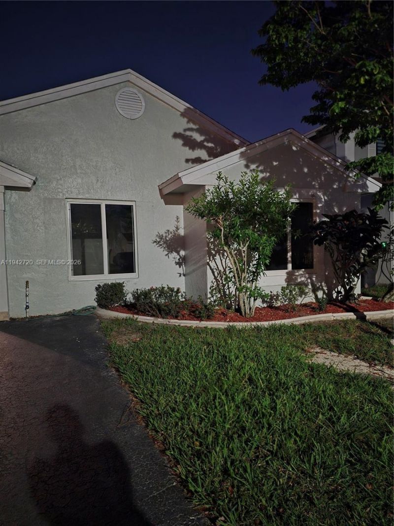 3832 NW 107th Way, Sunrise, FL 33351 Photo