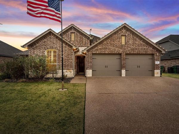 916 Cumberland Street, McGregor, TX 76657