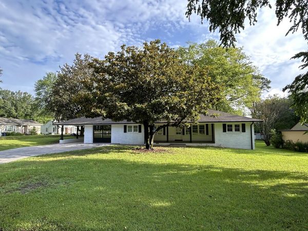 1104 W Church St., Booneville, MS 38829