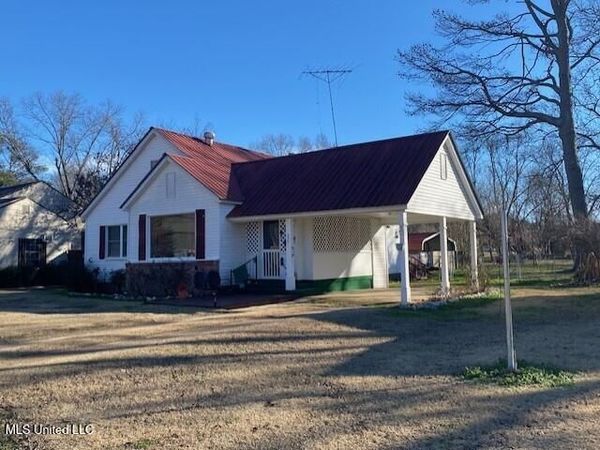 337 E Missouri Avenue, Crenshaw, MS 38621