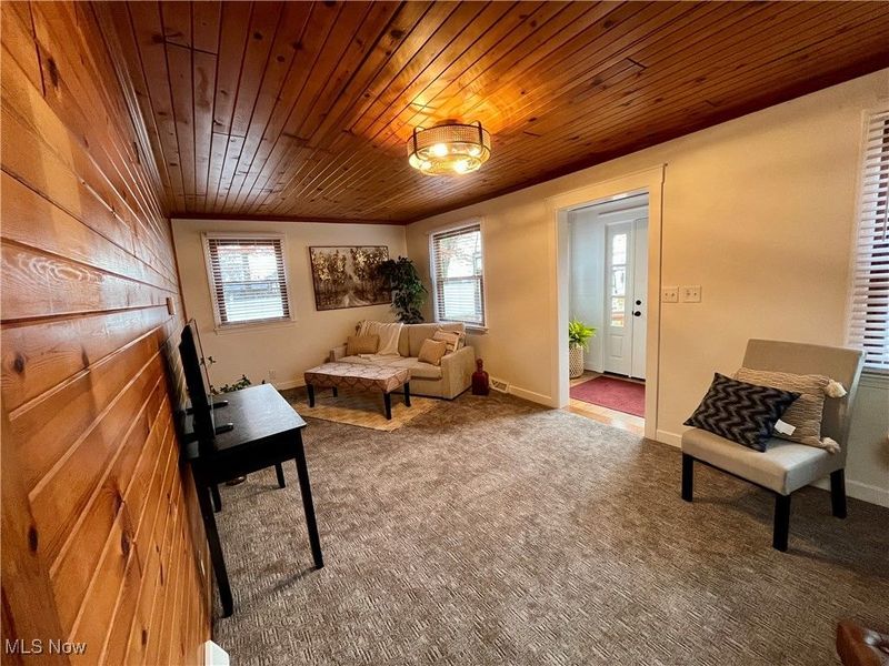 5589 Middletown Road E, New Middletown, OH 44442 Photo 4