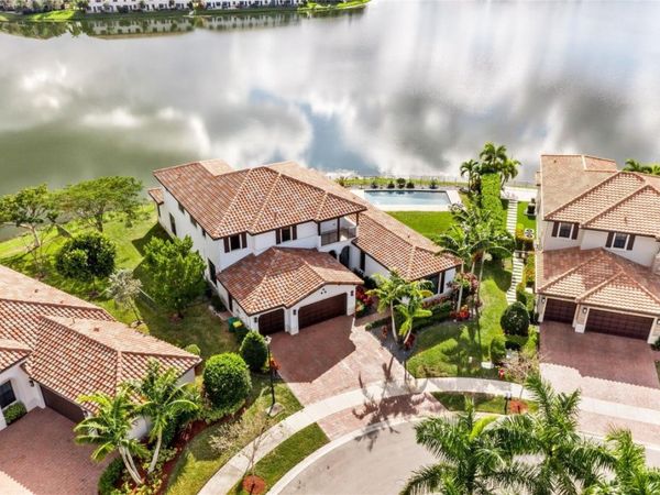 8691 Waterview Ter, Parkland, FL 33076