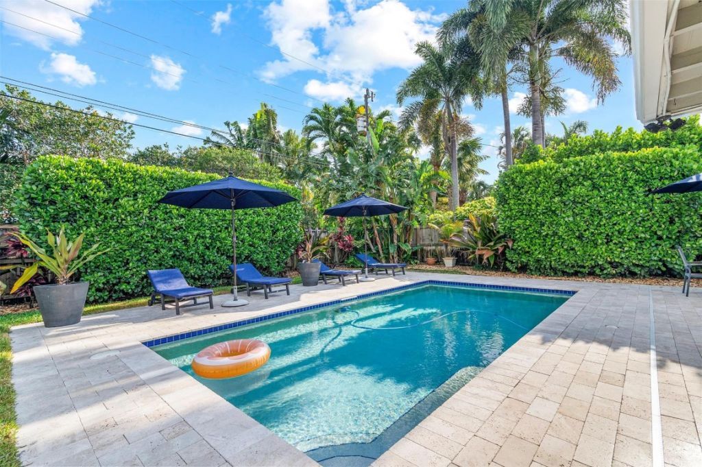 1915 NE 18th St, Fort Lauderdale, FL 33305 Main Photo