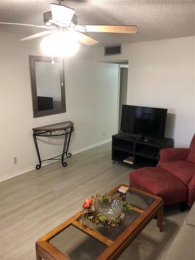 850 SW 133, Unit B406, Pembroke Pines, FL 33027 Photo