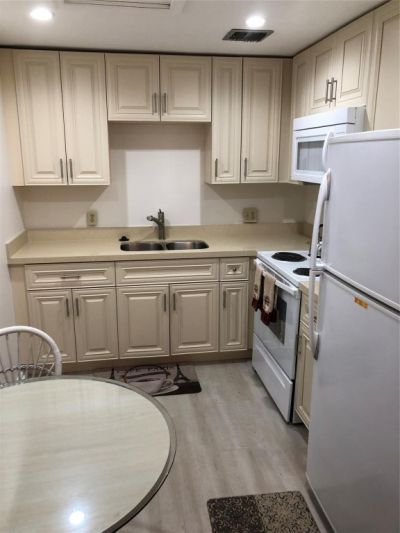 850 SW 133, Unit B406, Pembroke Pines, FL 33027 Photo