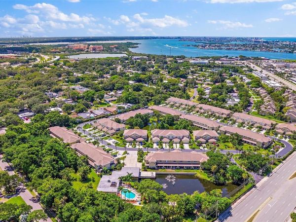 11158 KAPOK GRAND CIRCLE, MADEIRA BEACH, FL 33708