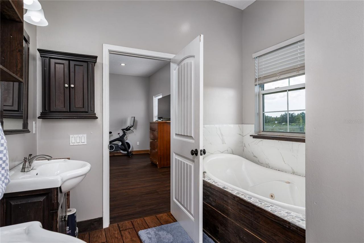 10619 Bud Rhoden Road, Palmetto, FL 34221 Photo