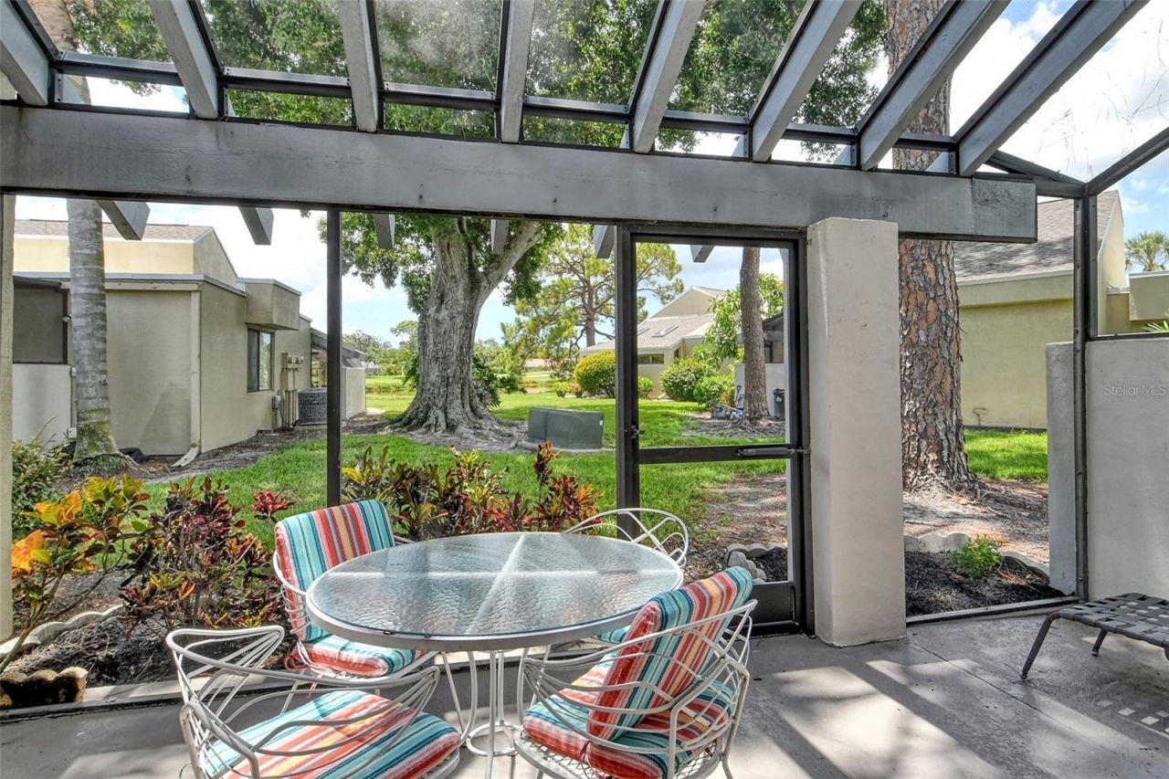 2517 Glebe Farm Close, Unit H-2, Sarasota, FL 34235 Photo