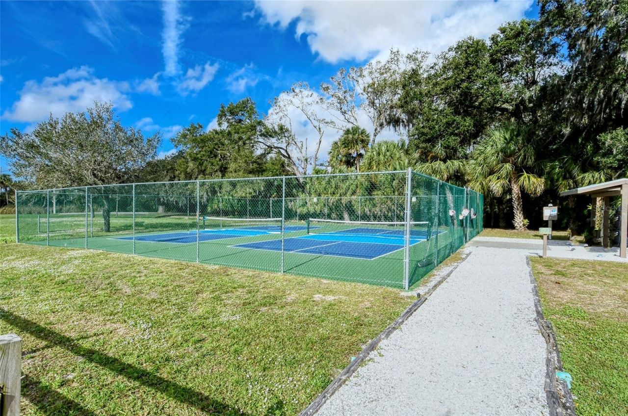2517 Glebe Farm Close, Unit H-2, Sarasota, FL 34235 Photo