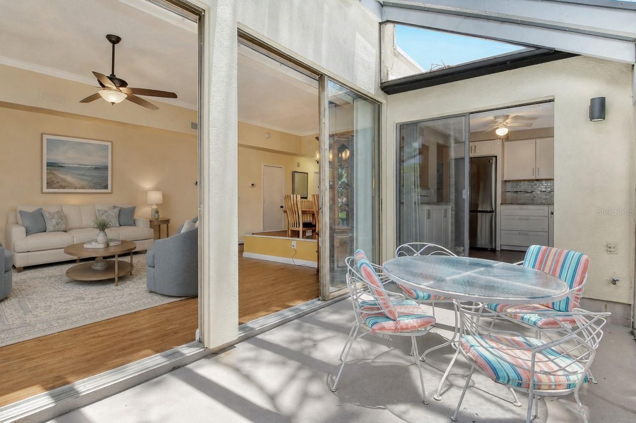 2517 Glebe Farm Close, Unit H-2, Sarasota, FL 34235 Photo