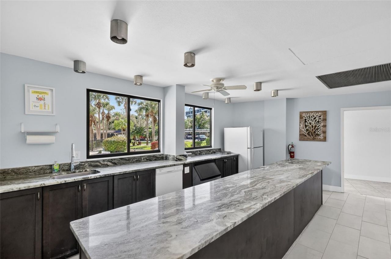 5855 Midnight Pass Road, Unit 408, Sarasota, FL 34242 Photo