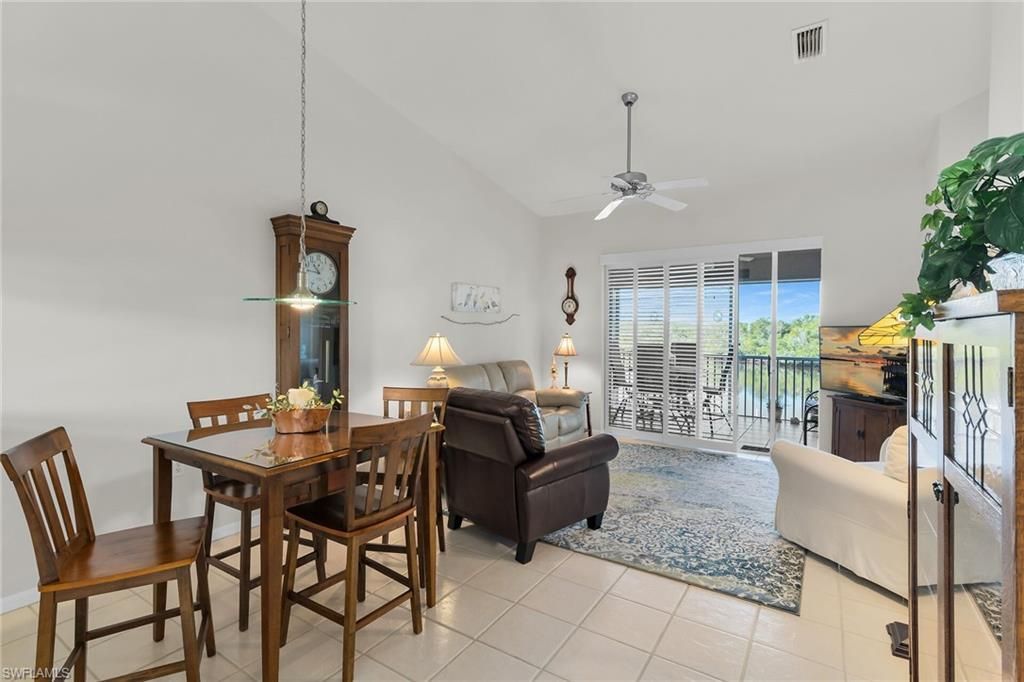 278 Newport Dr, Unit 206, Naples, FL 34114 Photo