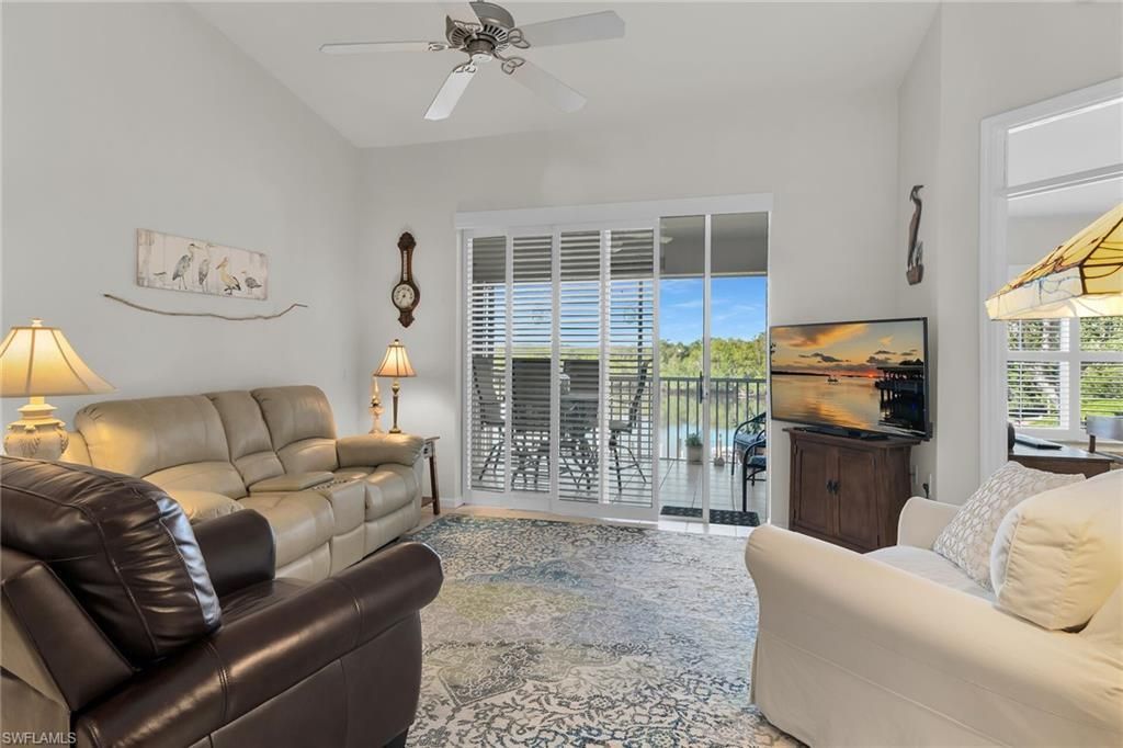 278 Newport Dr, Unit 206, Naples, FL 34114 Photo