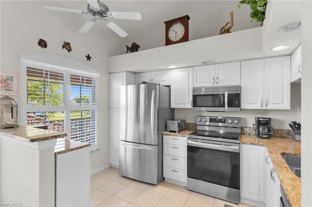 278 Newport Dr, Unit 206, Naples, FL 34114 Photo