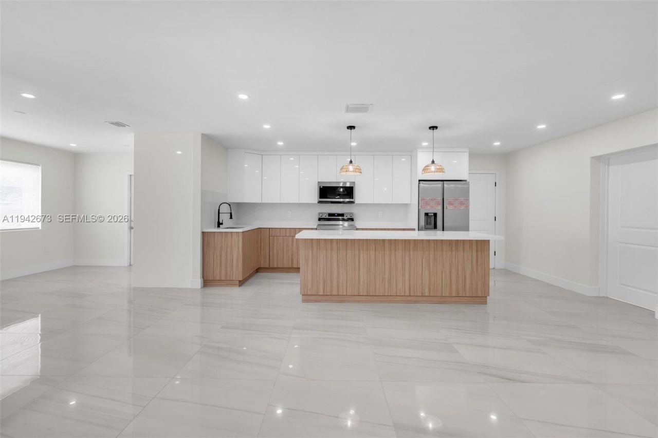 19525 NW 38th Ct, Miami Gardens, FL 33055 Photo