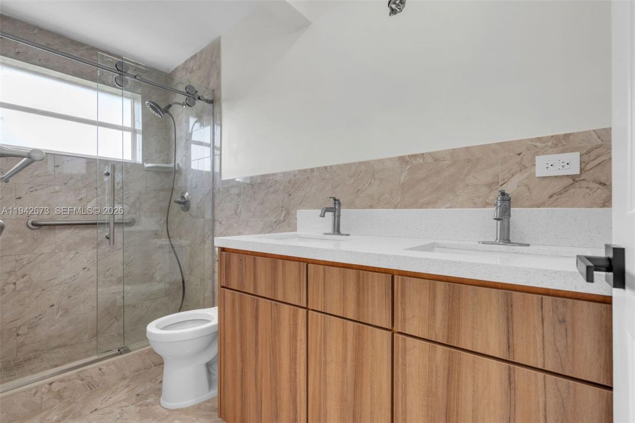 19525 NW 38th Ct, Miami Gardens, FL 33055 Photo