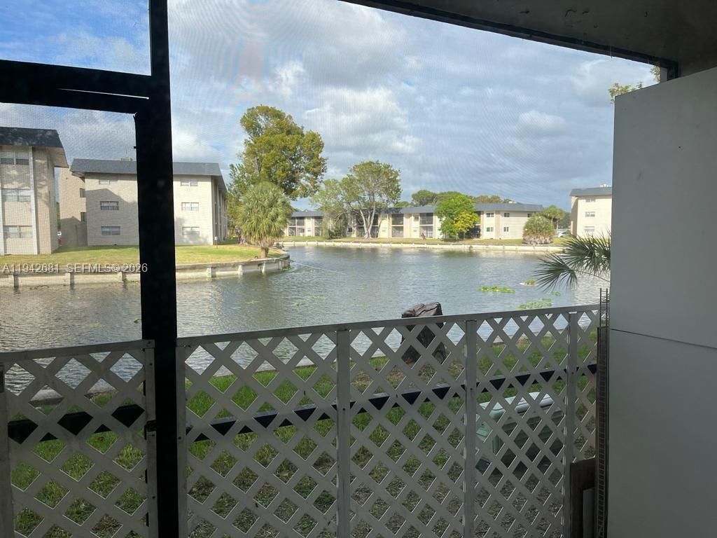 8051 Colony Cir S , Unit 109, Tamarac, FL 33321 Photo