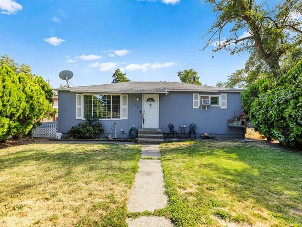 1508 E Queen Ave, Spokane, WA 99207