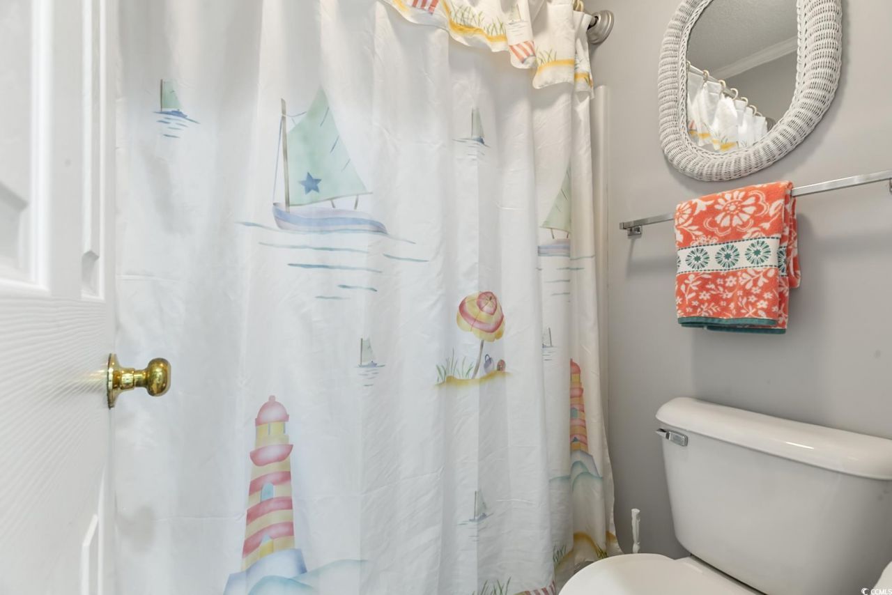 300 Shorehaven Dr. Photo 23