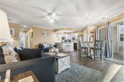 300 Shorehaven Dr. photo 4