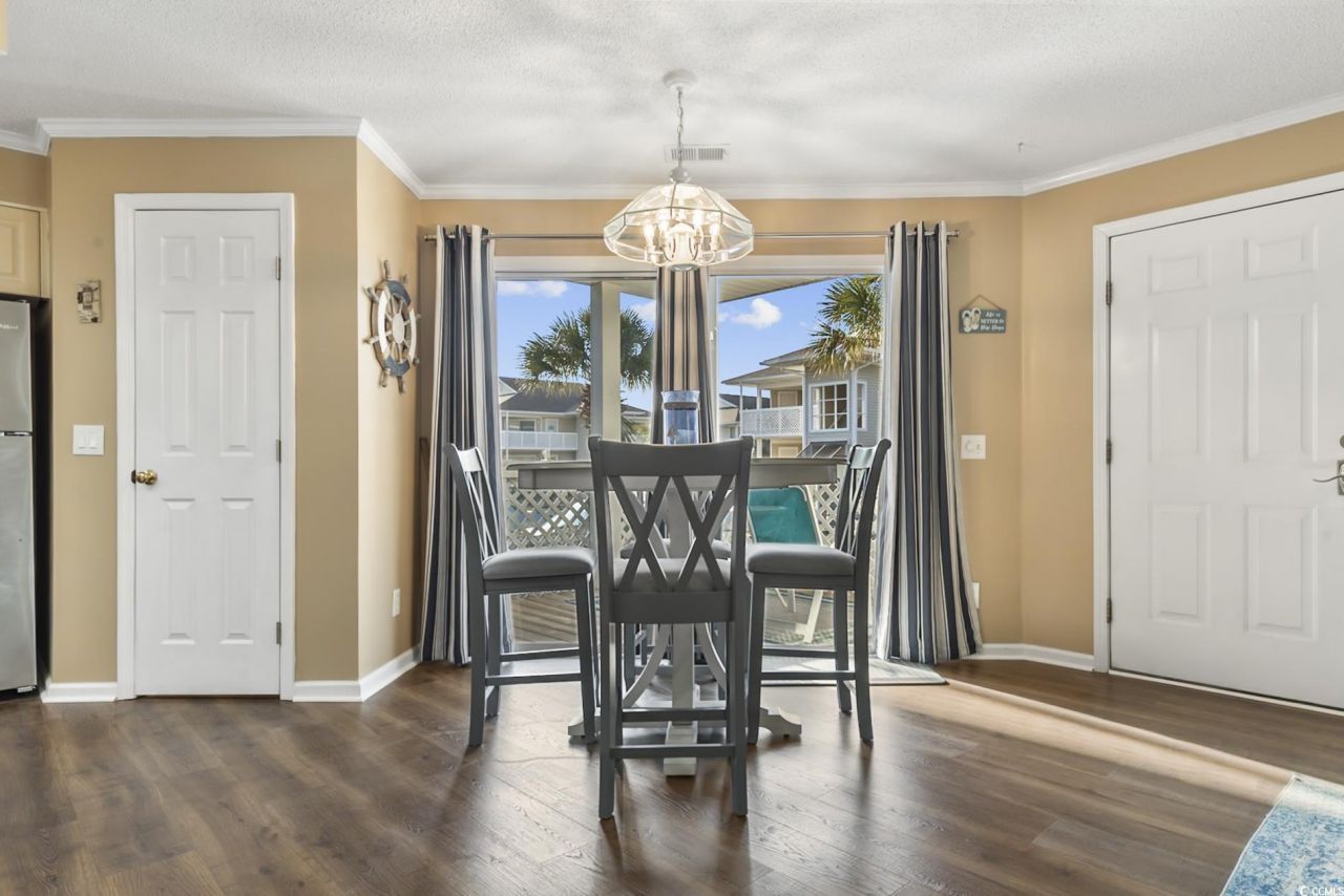 300 Shorehaven Dr. Photo 6