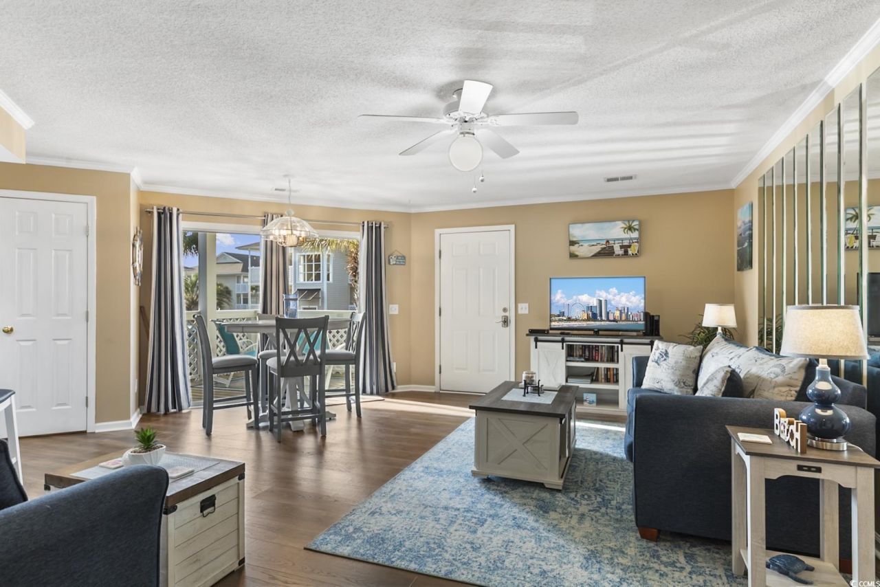 300 Shorehaven Dr. Photo 9