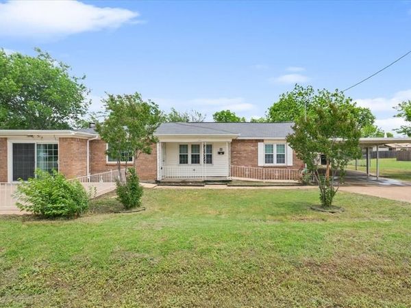 310 Garfield Street, McGregor, TX 76657