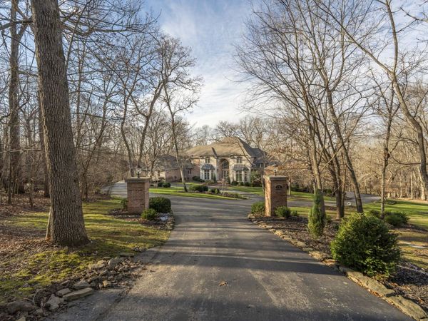 2907 S Ridgewood Lane , Springfield, MO 65809