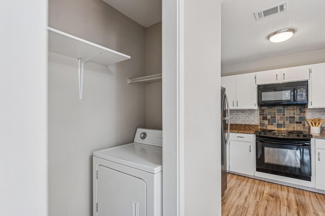 7911 Windfern Court Photo 11