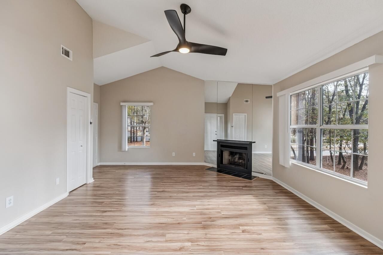 7911 Windfern Court Photo 7