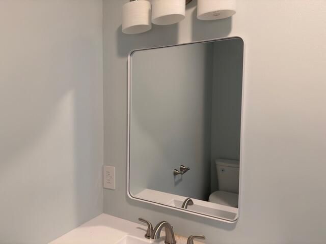 306 King Street Photo 8