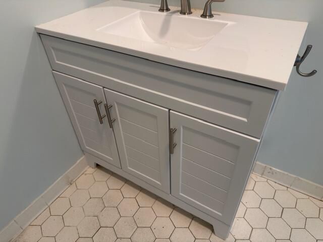 306 King Street Photo 9