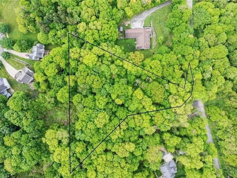 13561 Colony Lane, Burton, OH 44021 Photo 5