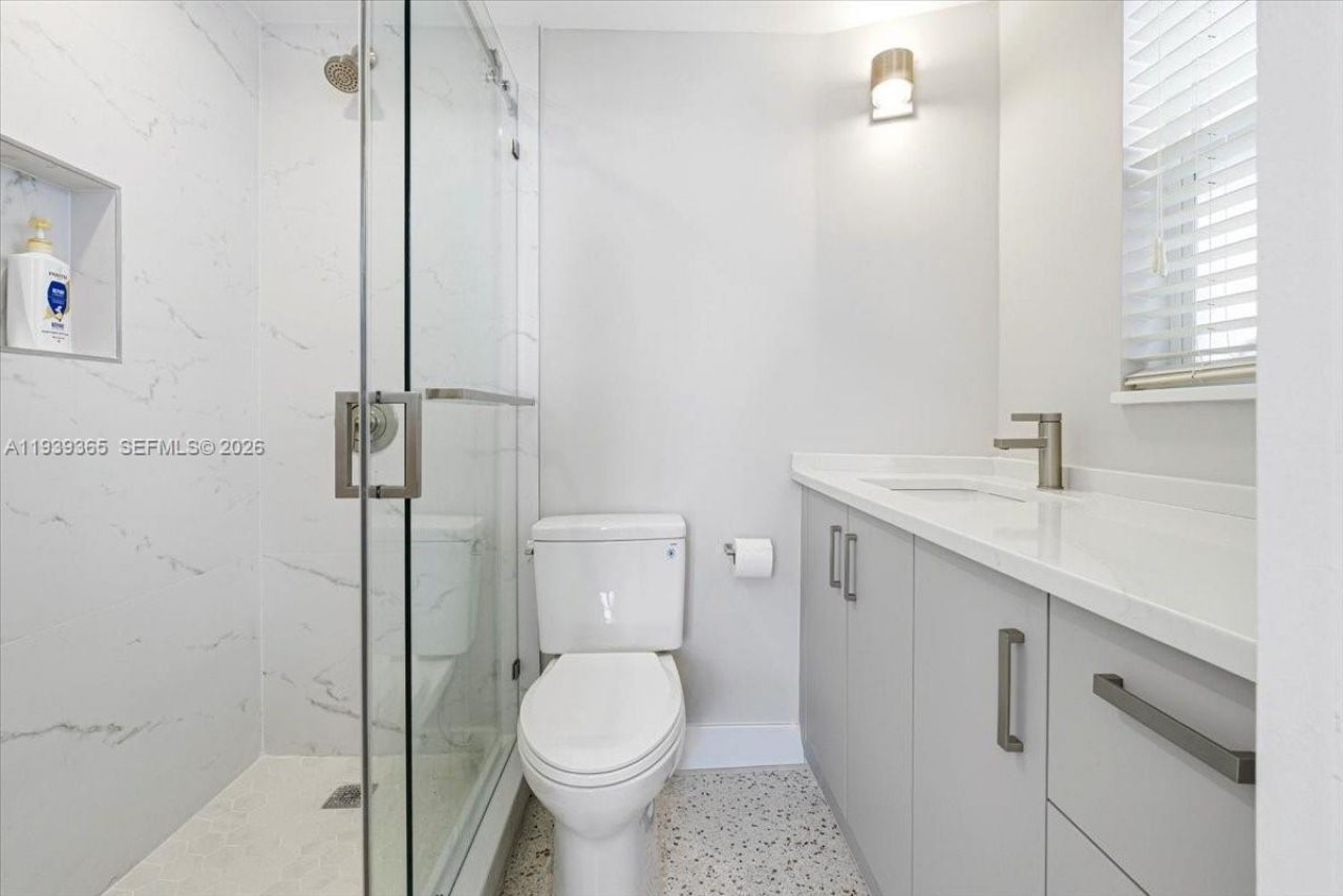 2727 Yacht Club Blvd , Unit 2C, Fort Lauderdale, FL 33304 Photo