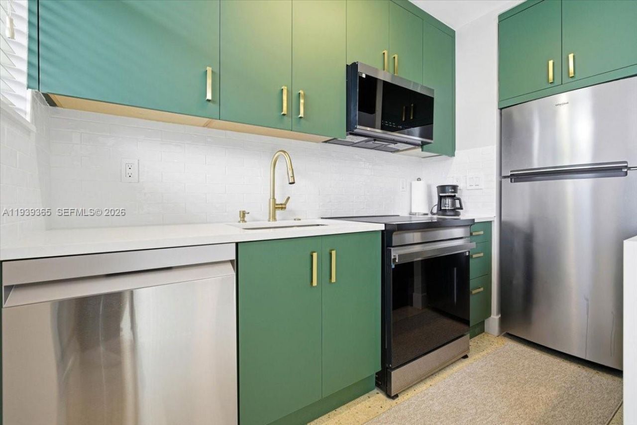 2727 Yacht Club Blvd , Unit 2C, Fort Lauderdale, FL 33304 Photo