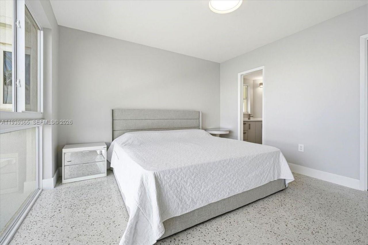 2727 Yacht Club Blvd , Unit 2C, Fort Lauderdale, FL 33304 Photo