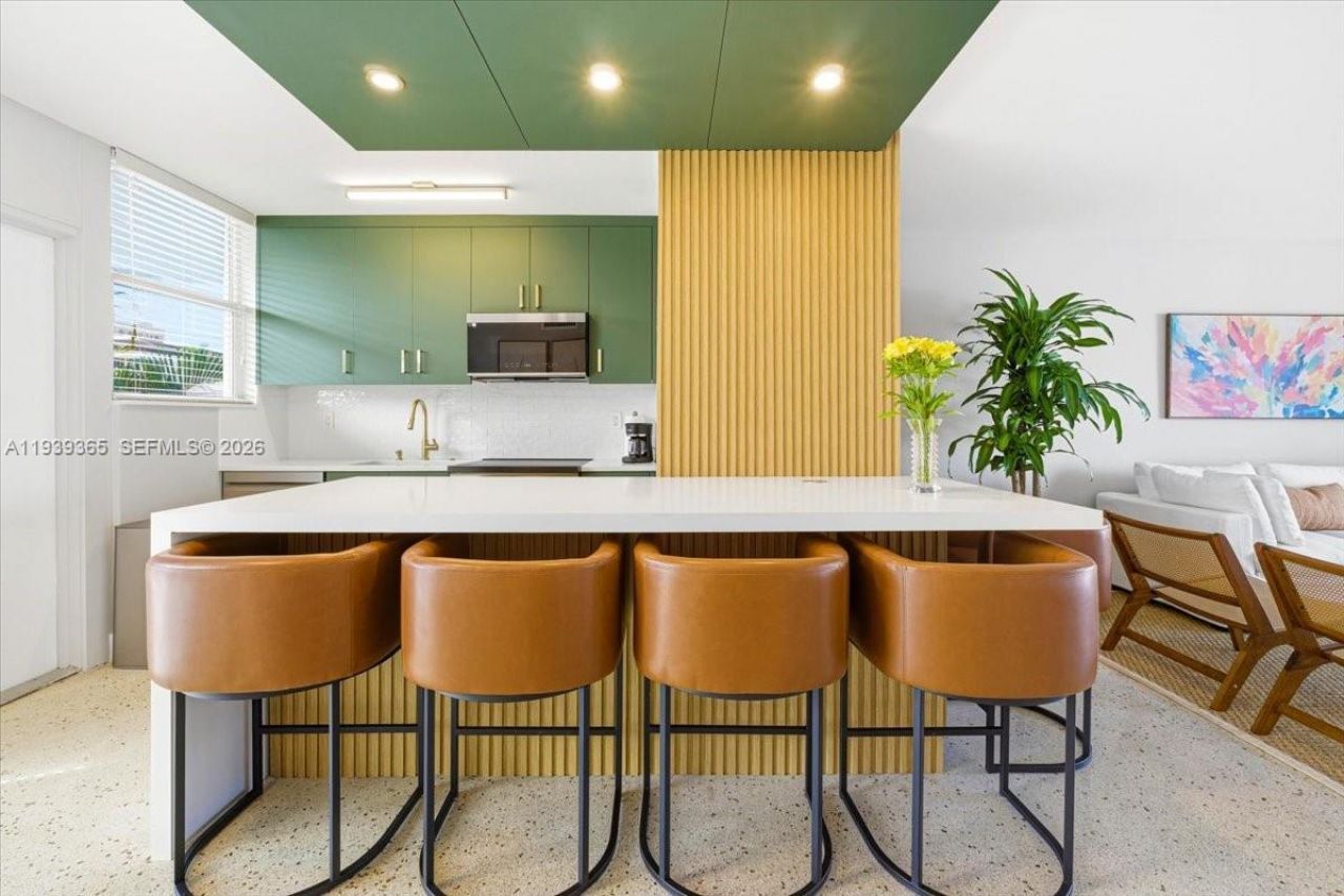 2727 Yacht Club Blvd , Unit 2C, Fort Lauderdale, FL 33304 Photo